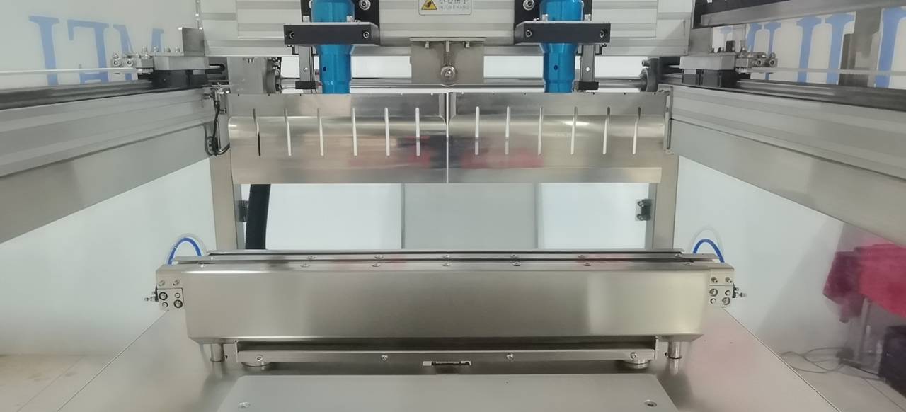 Sticky Candy Cutting Machine with Knife Washing Function
