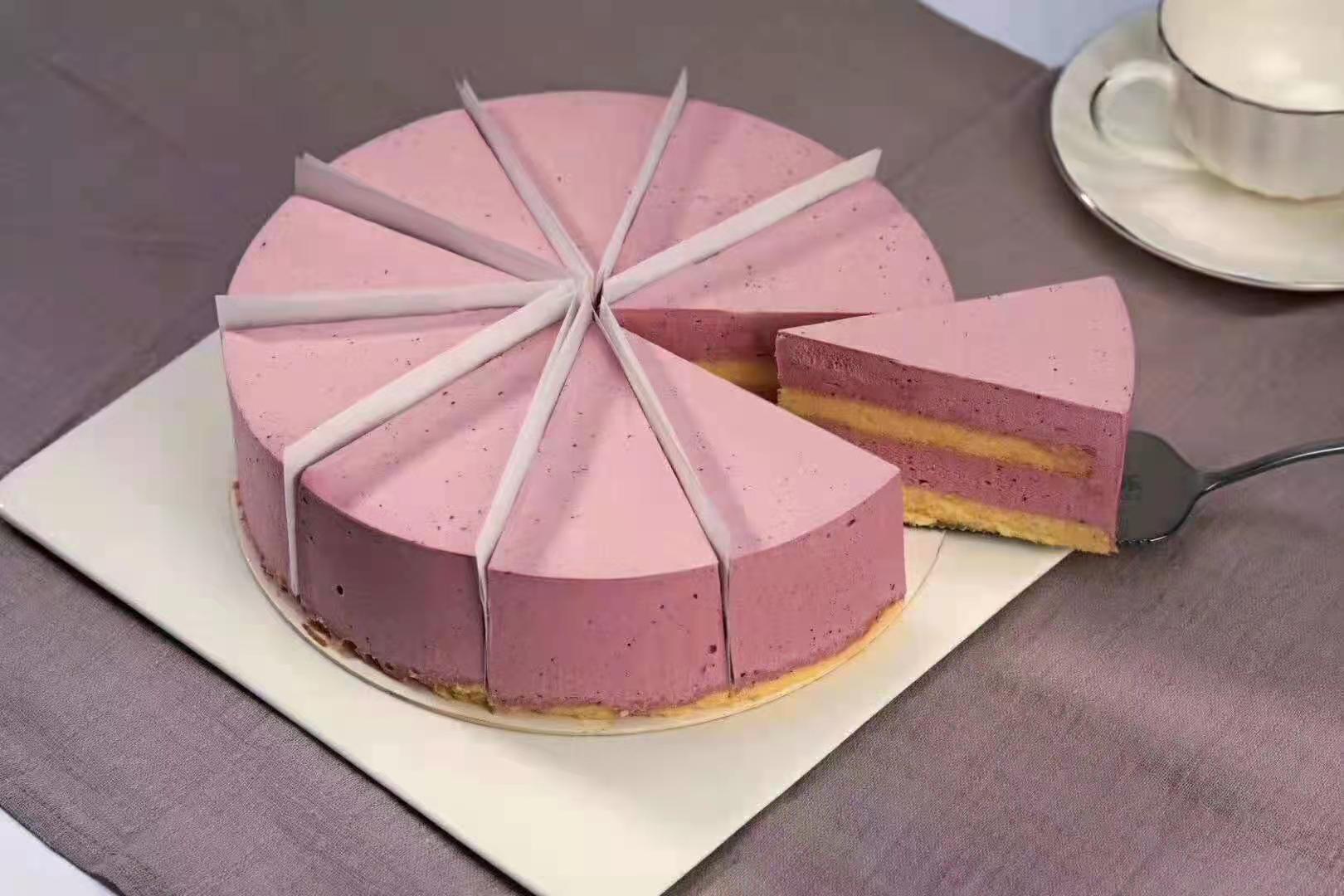 Automatic Cake Paper Inserting Machine for Frozen Cheesecake