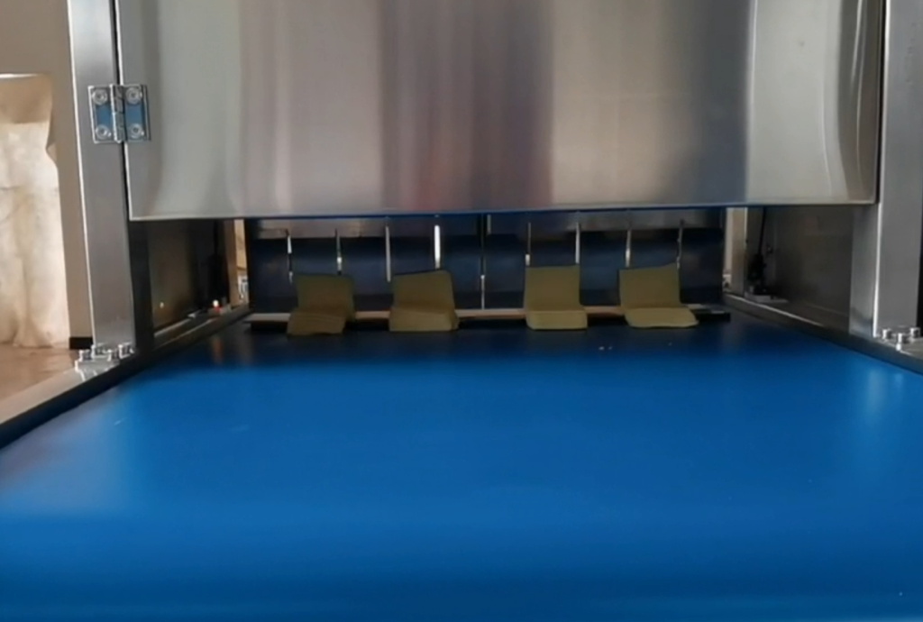 LSX600P Automatic Cheese Slicing Machine Ultrasonic Pastry Cutting Machine Conveyor Butter Slice