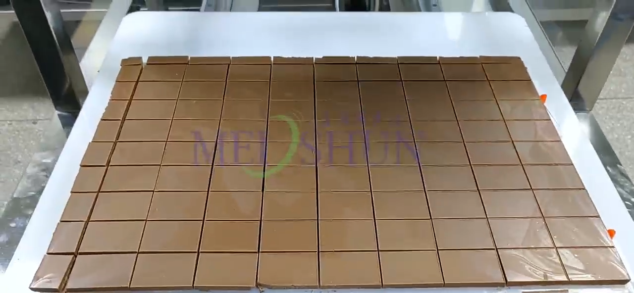 DJB600S Ultrasonic Chocolate Block Cutting Machine